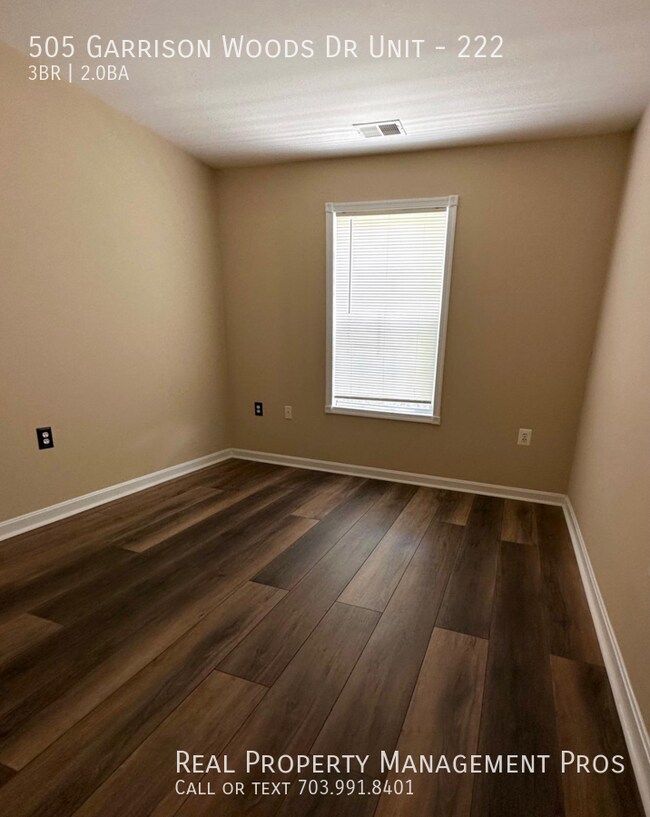Building Photo - 505 Garrison Woods Dr