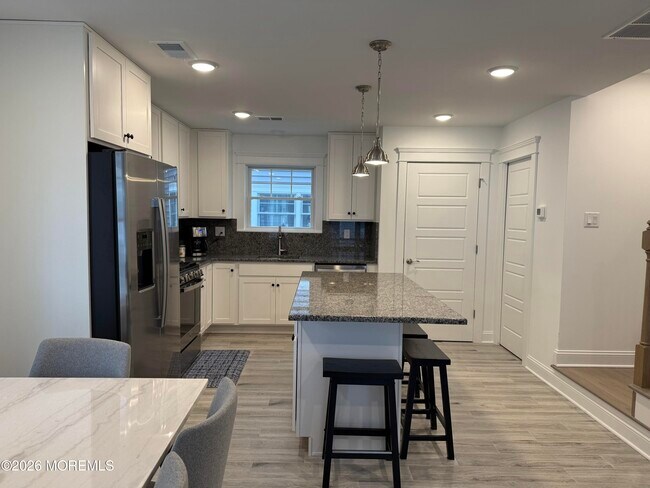 Building Photo - 26 Shell Rd