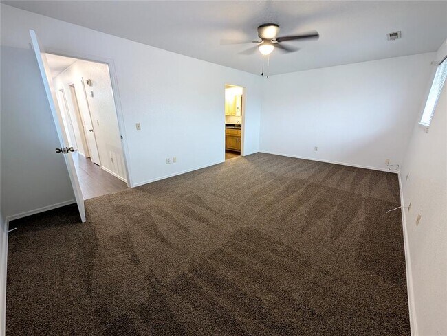 Building Photo - 12925 Carrie Ct
