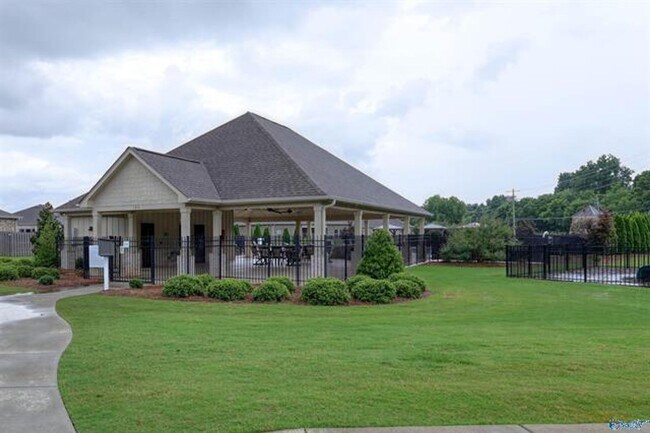 Building Photo - 124 Oak Fletcher Dr