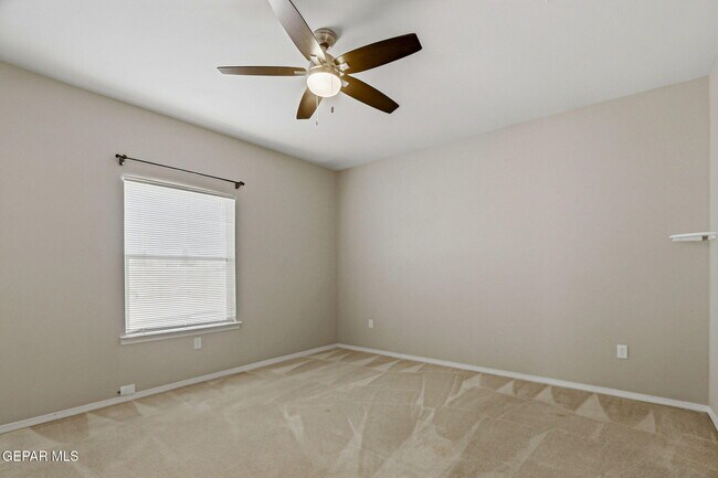 Building Photo - 14269 Escalera Dr