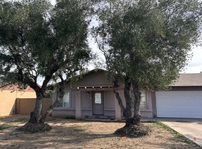 Building Photo - 1943 S Alta Vista Cir