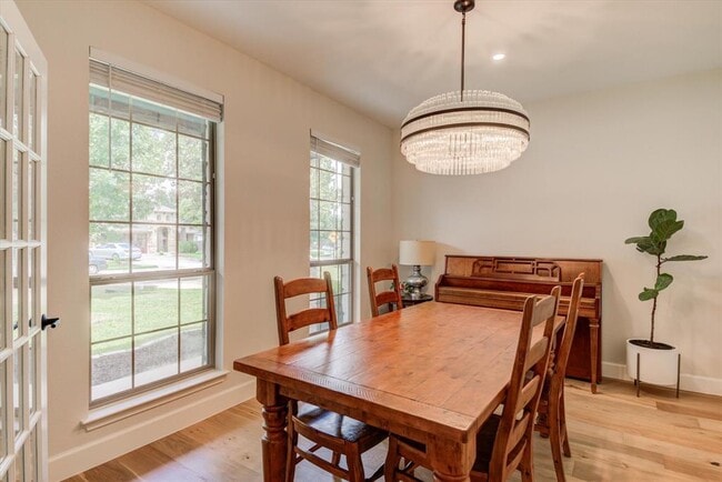 Building Photo - 11129 Cap Stone Dr