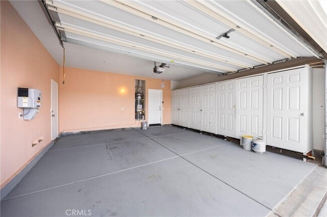 Building Photo - 37019 Running Springs Rd