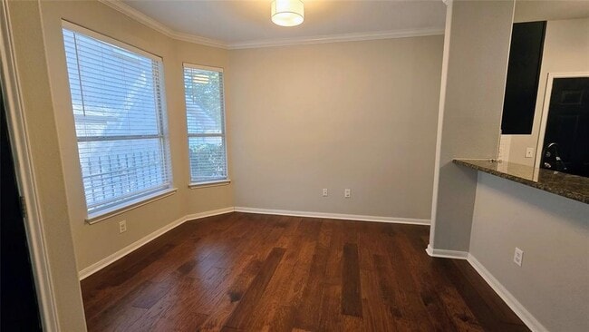 Building Photo - 3300 Forest Creek Dr