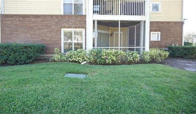 Building Photo - 10122 Winsford Oak Blvd