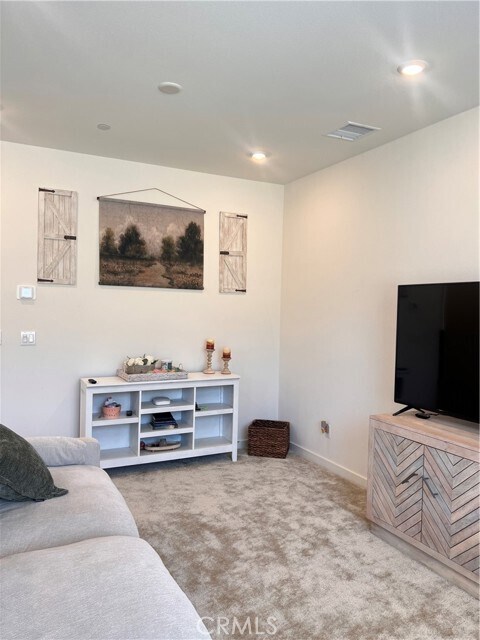 Building Photo - 16032 Sunny Ct