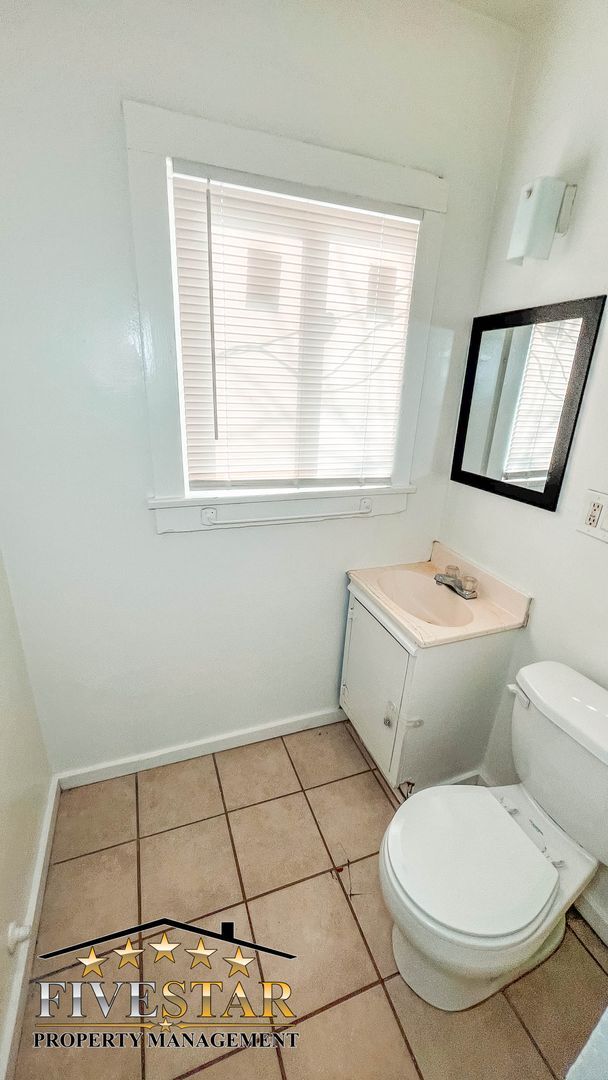 Building Photo - 3624 M St