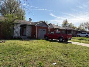 Building Photo - 2 bed/1 bath home in South Oklahoma City