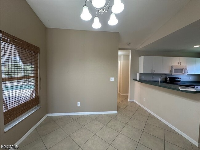 Building Photo - 8397 Bahamas Rd