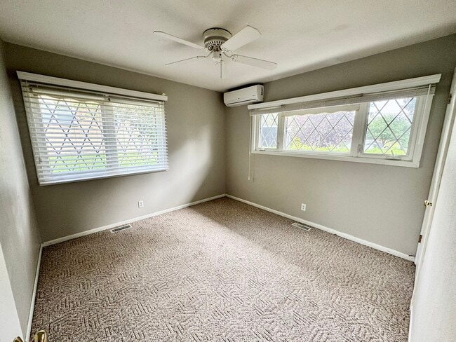 Building Photo - 4316 El Rancho Dr