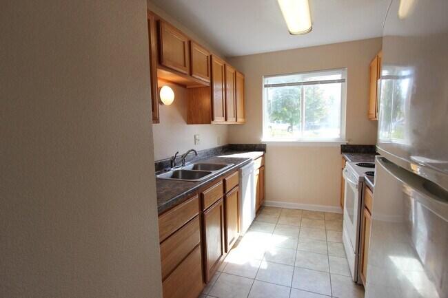 Building Photo - 1518 Timber Creek Dr
