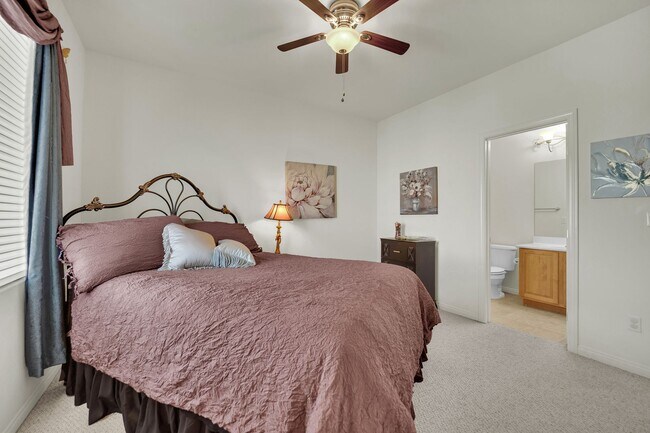Building Photo - 875 Chaste Ct