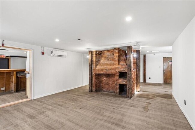 Building Photo - 57 N Main St