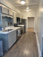 Building Photo - 37 Basset St