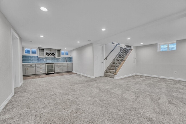 Building Photo - $3,640.95 - $300 OFF First Month's Rent - 4 Bedroom, 3 Bath, Single Family Home in Denver with Fi...