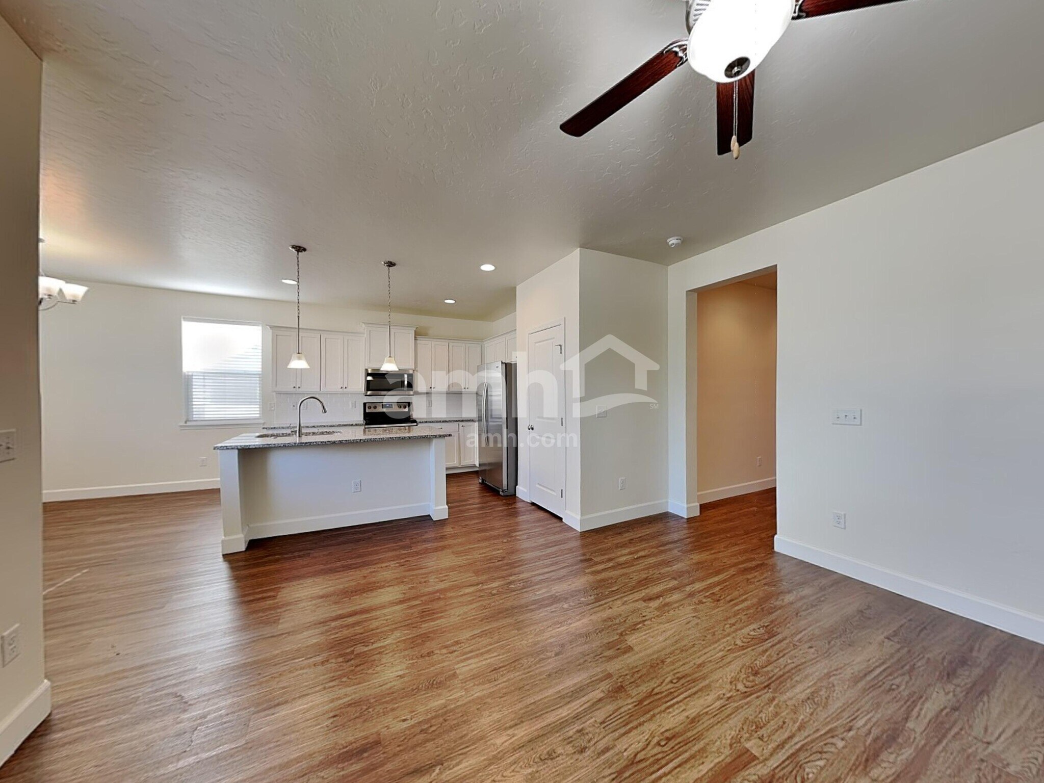 Building Photo - 3492 S Bartlett Ave