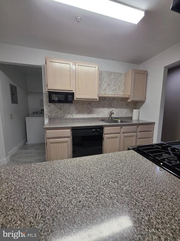 Building Photo - 2809 Waters Edge Dr