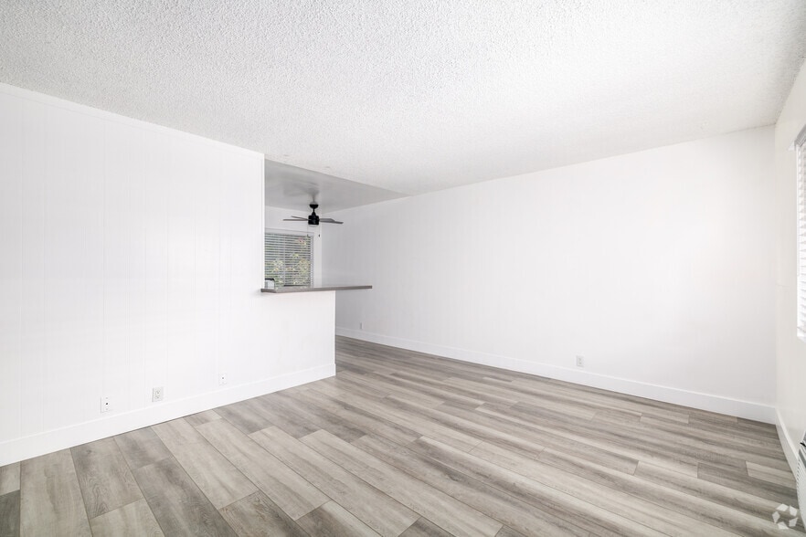 1BR, 1BA - 550SF - Living Room - Villa Shatto Apartments