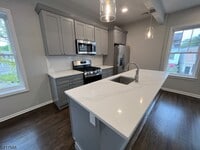 Building Photo - 109 Wanaque Ave