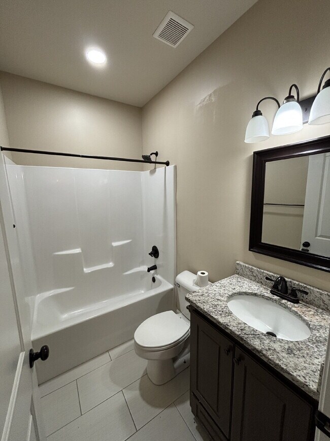 Building Photo - 113 Sandpiper Ln