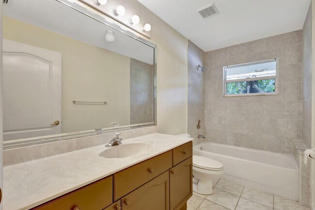 Building Photo - 14911 Orange Blvd