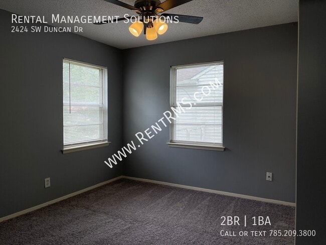 Building Photo - 2424 SW Duncan Dr