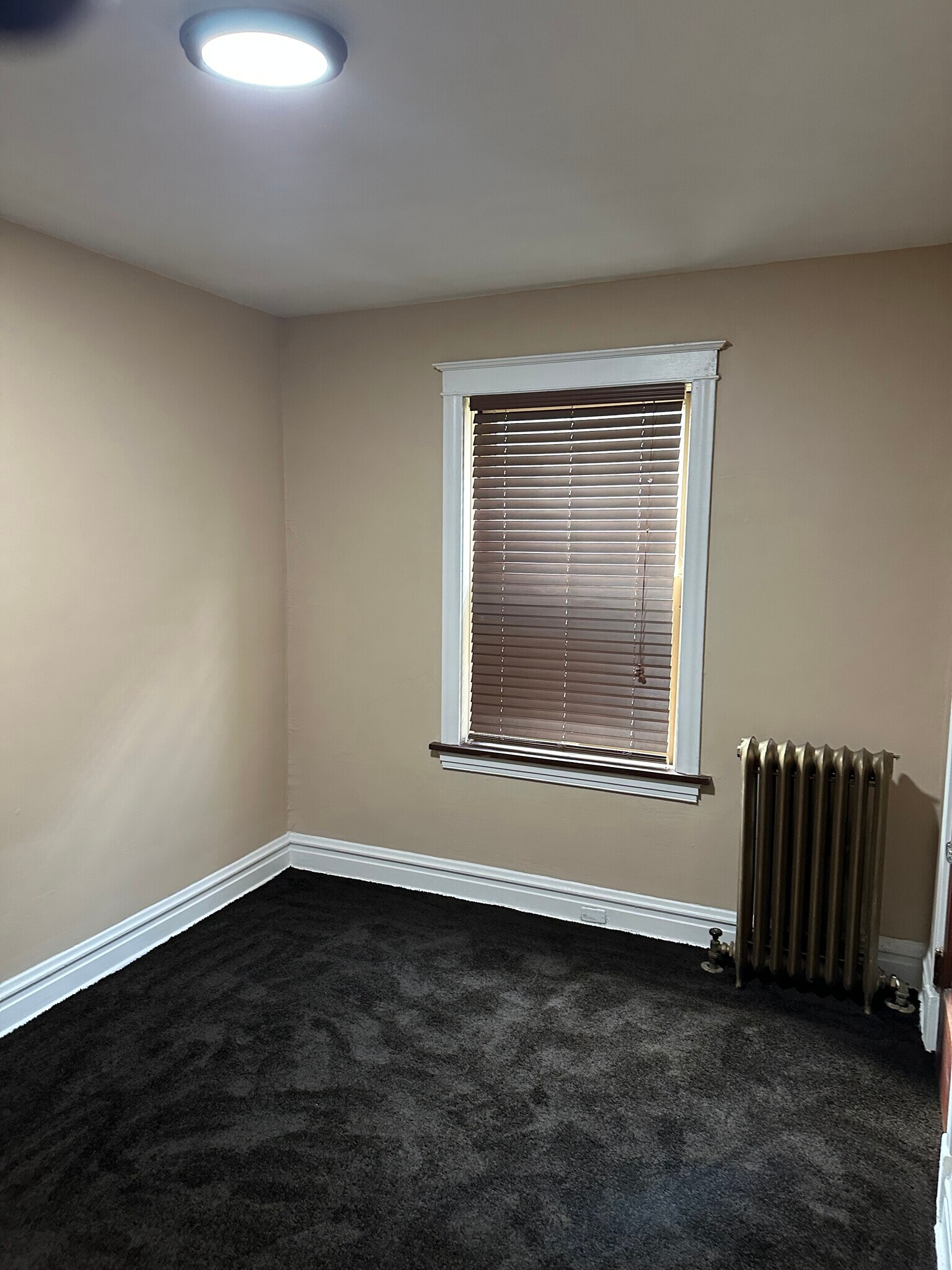 Bedroom unit 1 - 4947 Cote Brilliante Ave