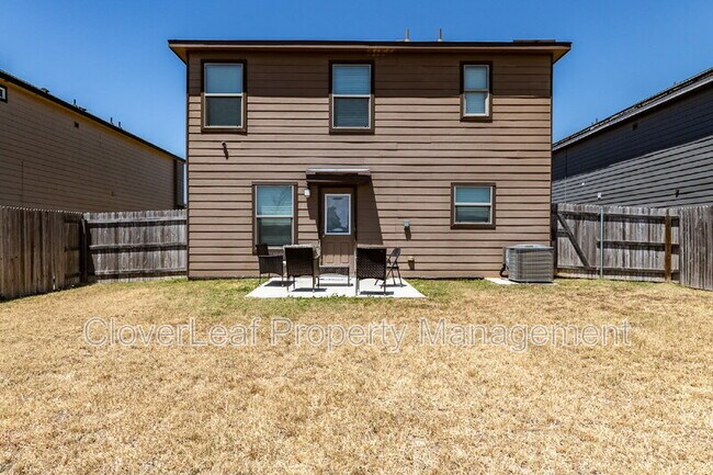 Building Photo - 10406 Labrado Dr