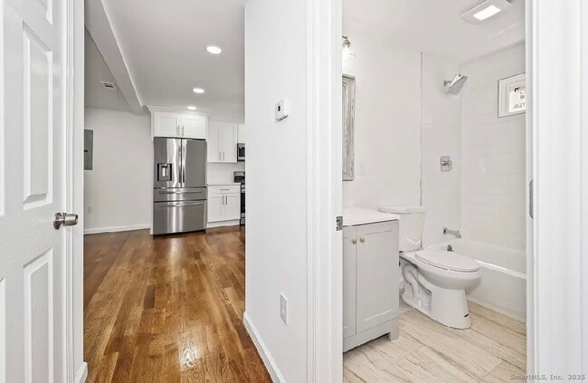 Building Photo - 405 Ruth St