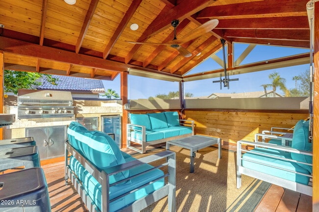 Building Photo - 17424 N 2nd Ave