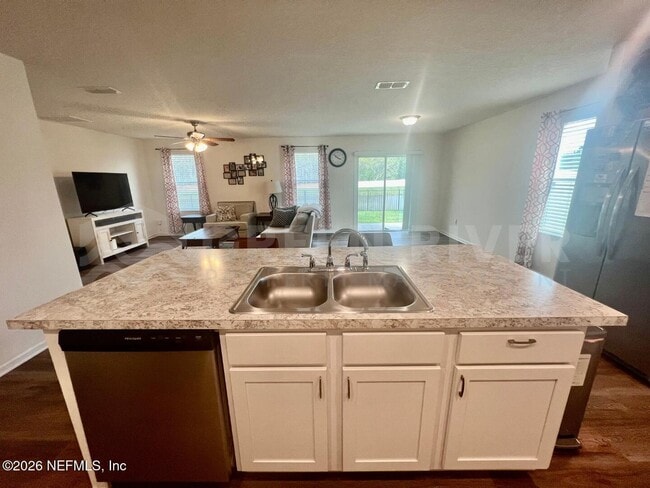 Building Photo - 9196 Bighorn Trl