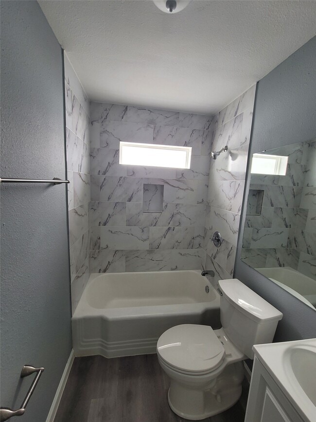 Building Photo - 5211 Ave S