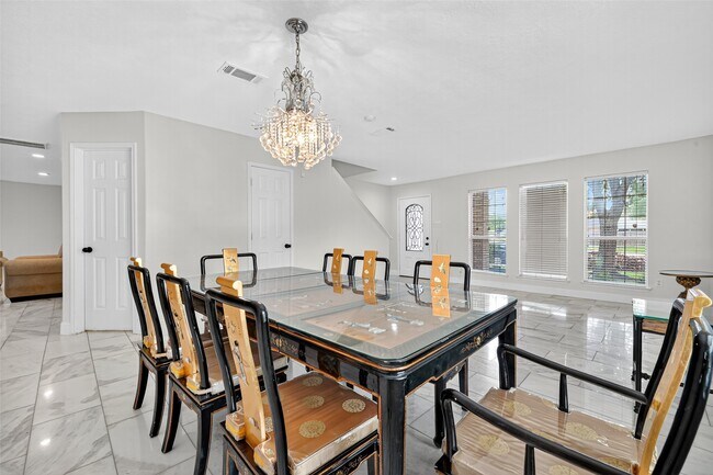 Building Photo - 6654 Stonefort Ct