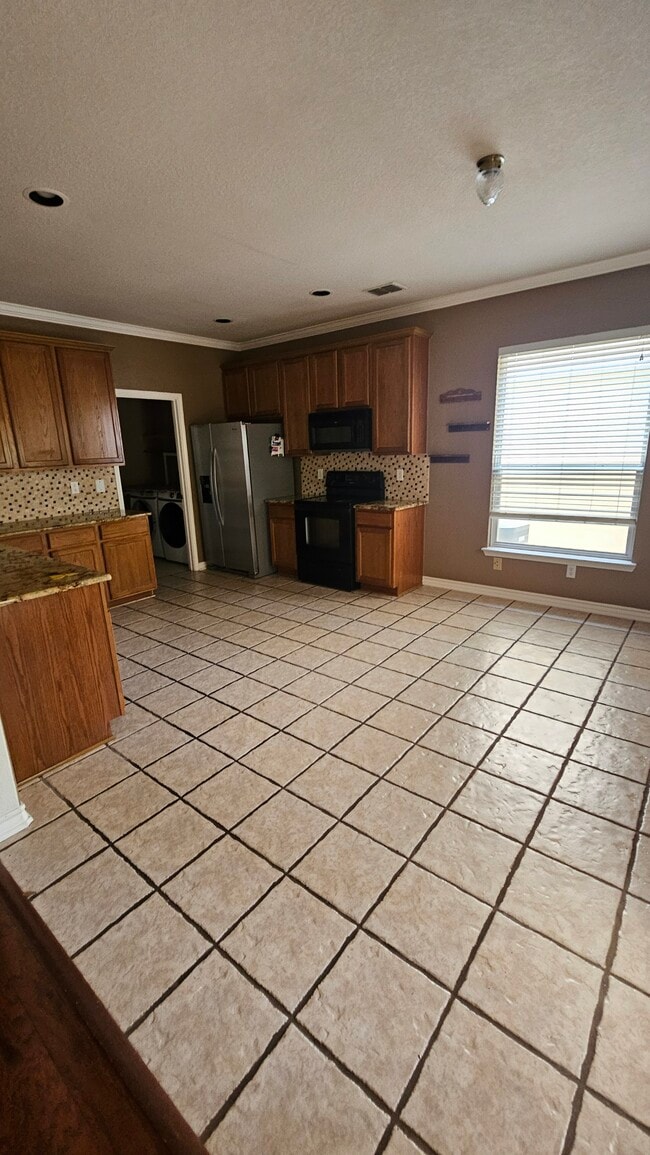 Building Photo - 4719 Shavano Ct