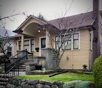 Building Photo - 3007 16th Ave S