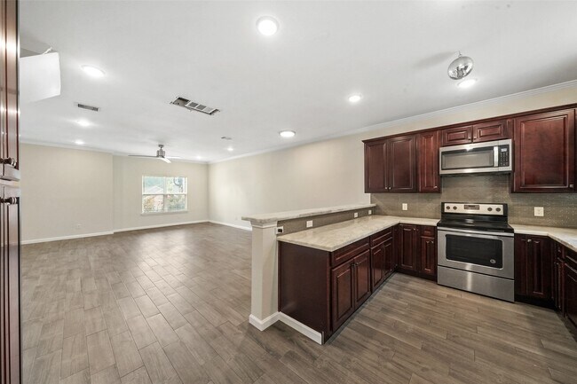 Building Photo - 16918 Glenheath St