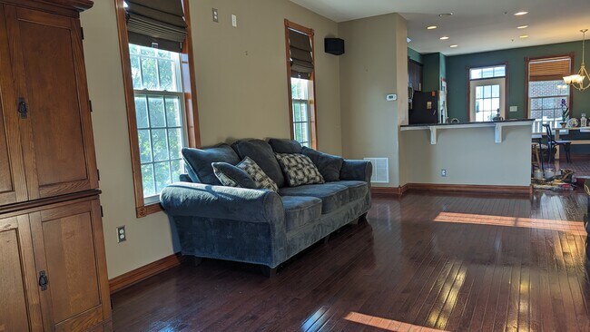 Building Photo - 4500 Fait Ave