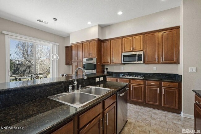 Building Photo - 735 Sienna Park Dr