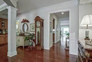 Building Photo - 232 Begonia Ct