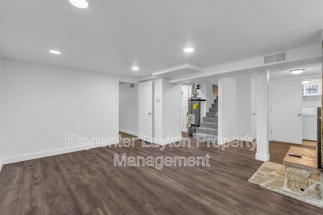 Building Photo - 1687 Rushton St