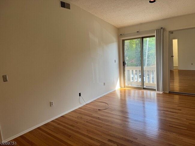 Building Photo - 16 Buchanon Ct
