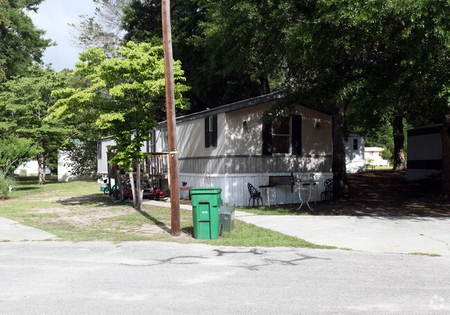 Building Photo - Sand Wind Mobile Home Park