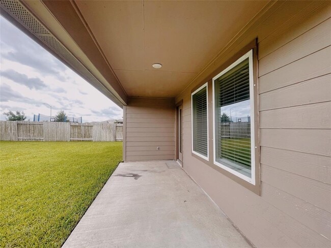 Building Photo - 8015 Black Forest Ln