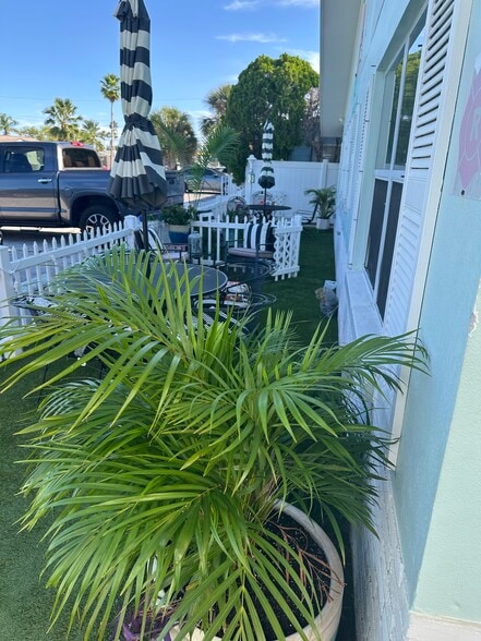 Building Photo - 520 69th Ave