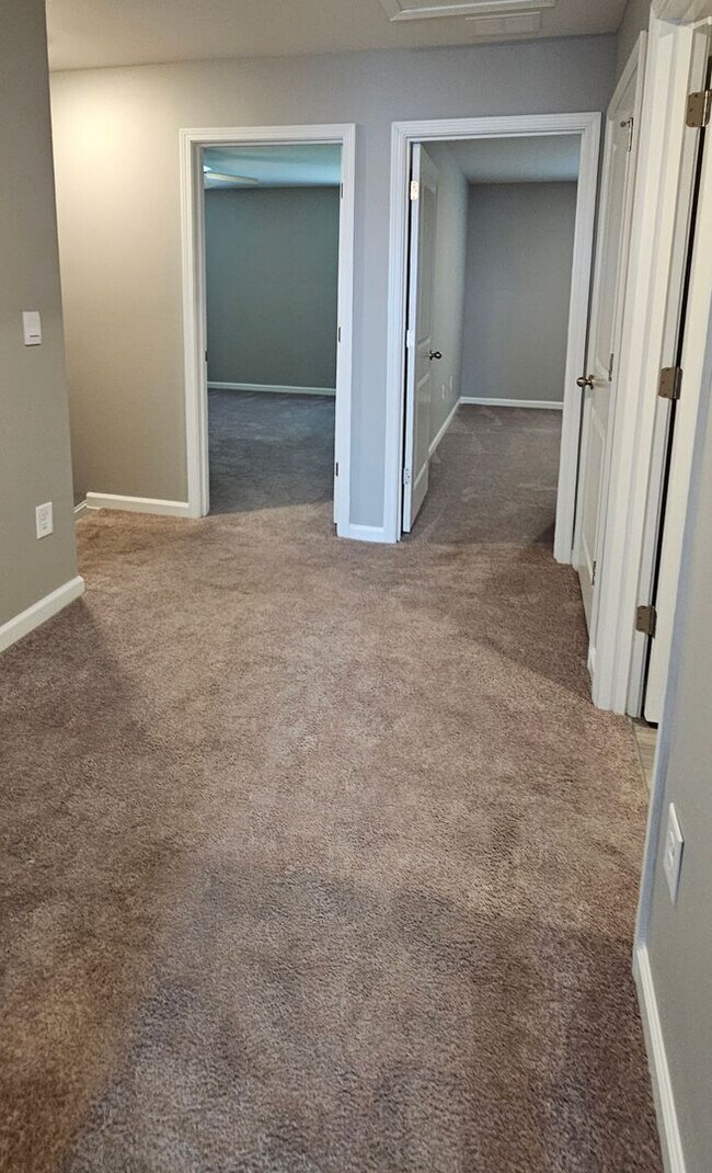 Building Photo - Luxury Meets Privacy in This 4-Bedroom Cul...