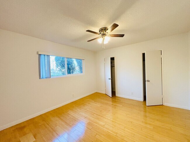 Building Photo - Durango