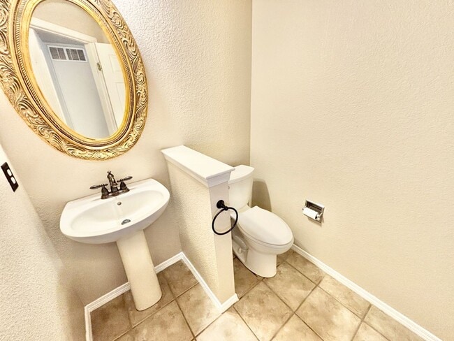Building Photo - 6458 Silver Mesa Dr