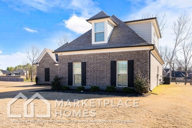 Building Photo - 1802 Millers Cv