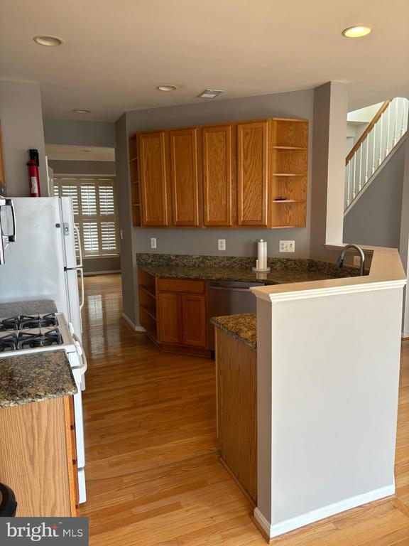 Building Photo - 46239 Milthorn Terrace